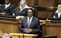 Afrique du Sud: le limogeage du ministre des Finances largement décrié
