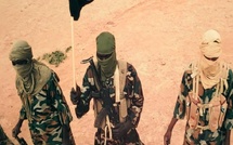 Au Mali, des djihadistes présumés attaquent des positions de l’armée dans sept villes