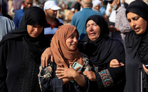 Gaza: au moins 93 personnes tuées en cherchant à se ravitailler, l'armée israélienne conteste