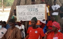 Sossoung sous tension : la population conteste l'exploitation d'une carrière de basalte sur ses terres agricoles