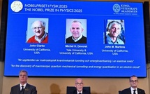Le Nobel de physique 2025 décerné au Français Michel H. Devoret, à l'Américain John M. Martinis et au Britannique John Clarke