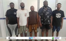 Ghana : cinq suspects arrêtés et cinquante-sept Nigérians sauvés d’un réseau de traite et de cybercriminalité