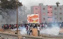 Ucad : "les forces de l’ordre jettent des grenades dans les chambres des étudiants" (Amicale)