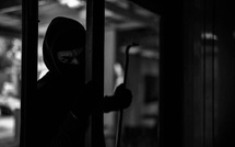 Tivaouane : le domicile familial de deux commerçants cambriolés, 15 millions de FCFA emportés