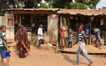 Centrafrique: des policiers toujours retenus en otage dans le PK5