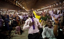 Cameroun : le gouvernement annonce la fermeture de 1 400 églises de réveil après un drame à Yaoundé