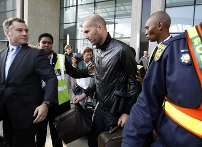 Foot: Zidane et Wenger évitent le pire