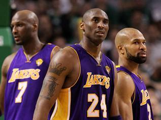 Basketball - NBA: Les Lakers dos au mur